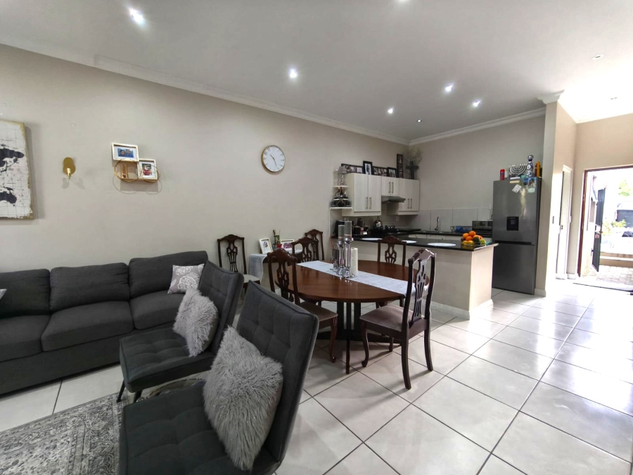 3 Bedroom Property for Sale in Protea Heights Western Cape